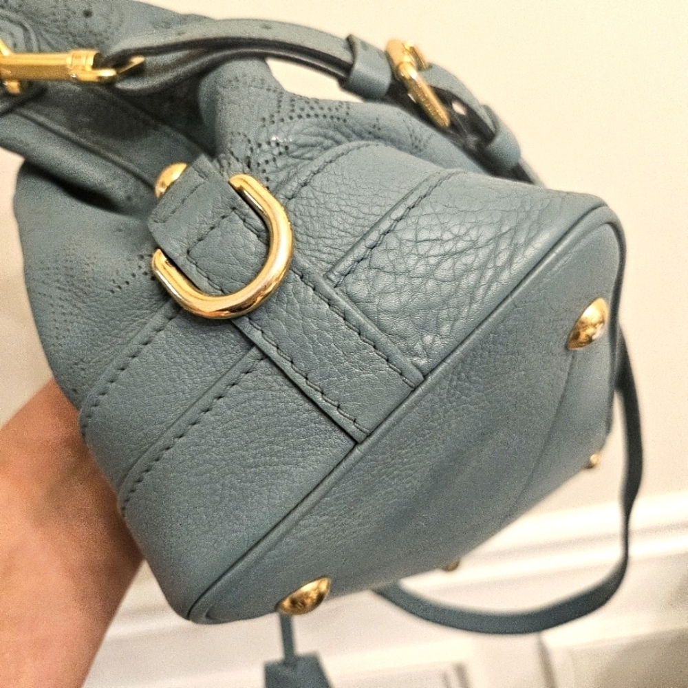 Louis Vuitton Mahina Cirrus PM Tote in Blue โ Strap, Lock & Key, Dustbag, COA - Picture 13 of 16